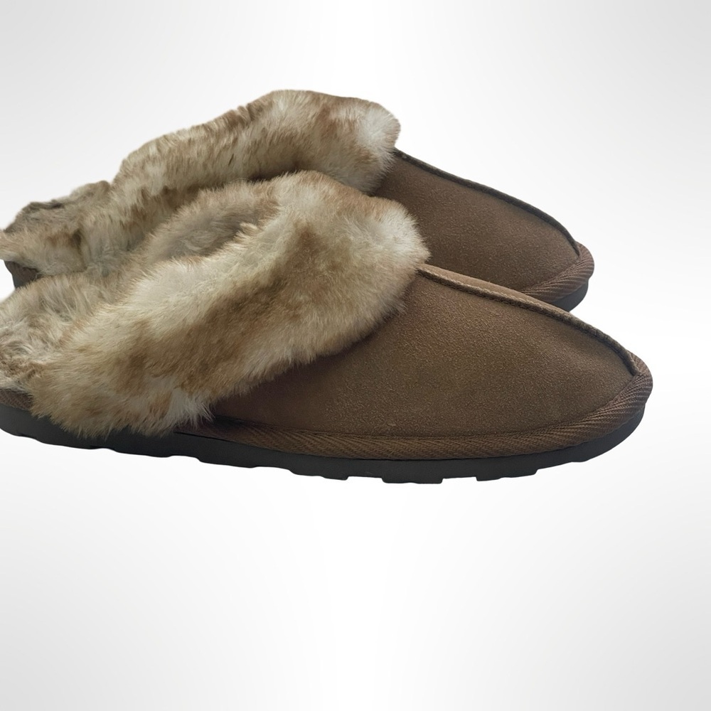 Cozy Tan Faux Fur Women's Slippers size 7 - Picture 2 of 6